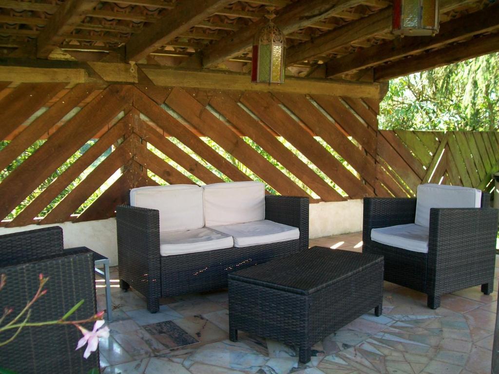 Domaine Capiet Bed & Breakfast Courpiac Exterior photo