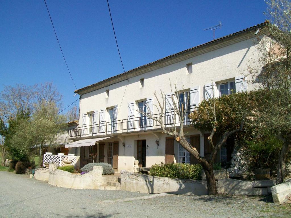Domaine Capiet Bed & Breakfast Courpiac Exterior photo