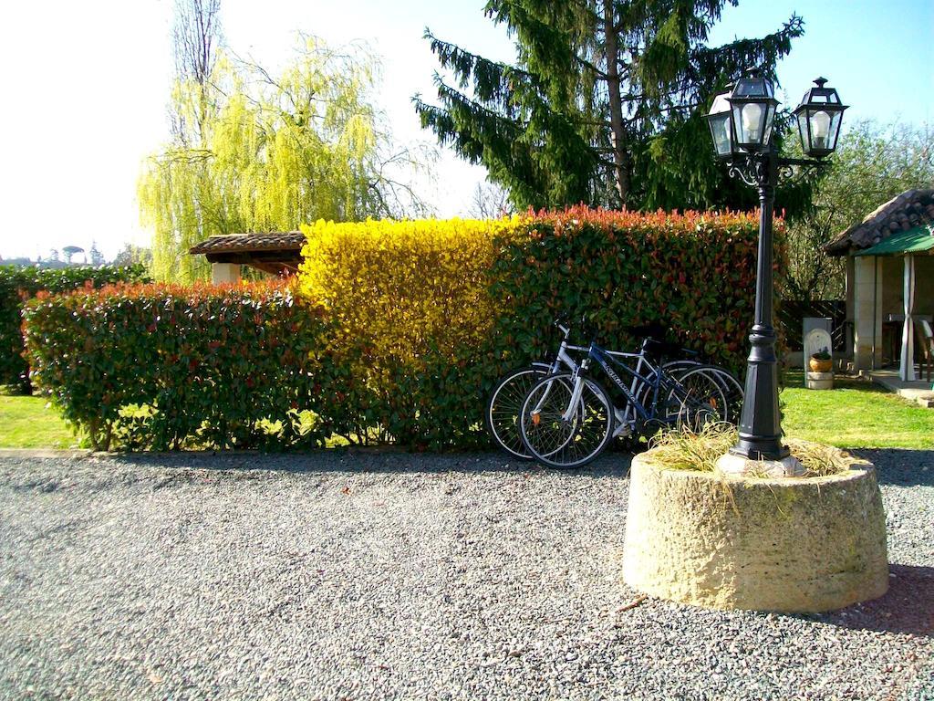 Domaine Capiet Bed & Breakfast Courpiac Exterior photo