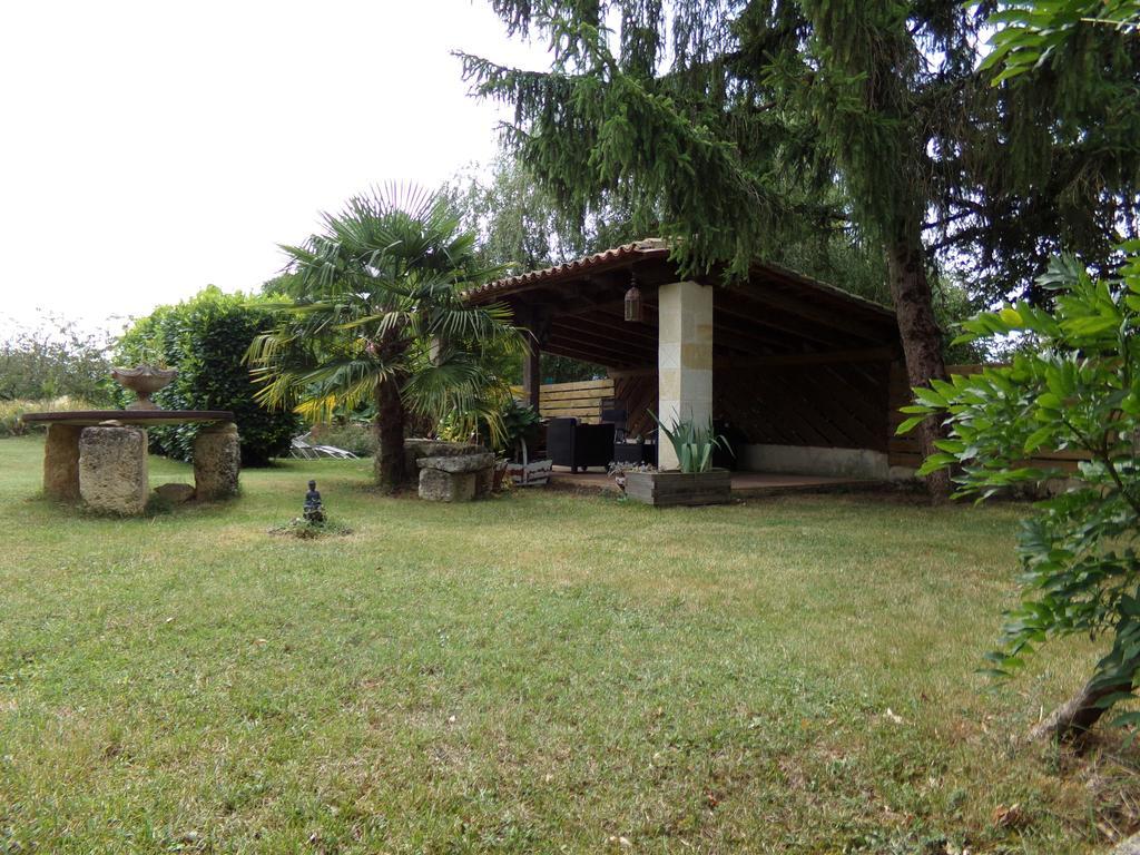 Domaine Capiet Bed & Breakfast Courpiac Exterior photo